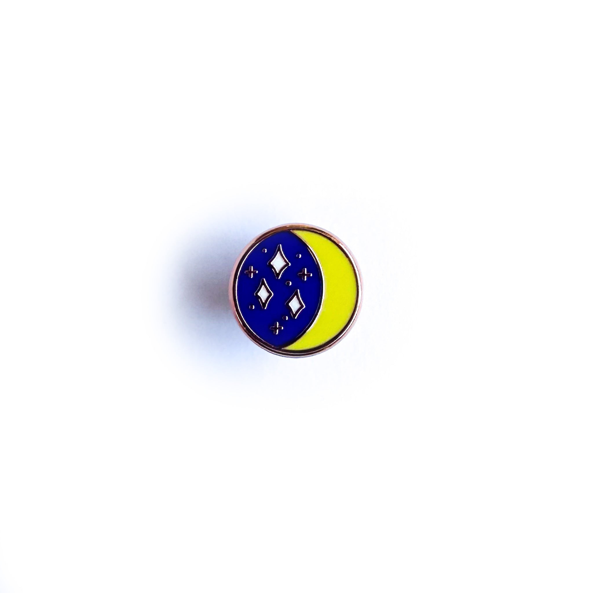 Moon Chart Mini Pin – Kitty With A Cupcake